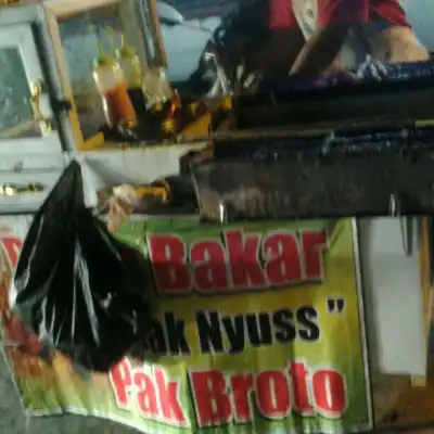 Bakso Bakar "Mak Nyuss" Pak Broto