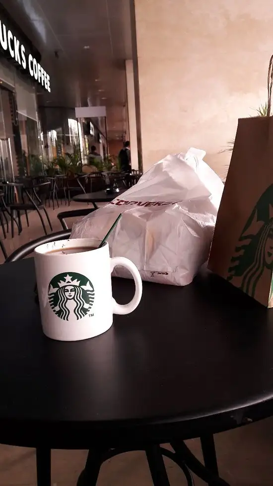 Gambar Makanan Starbucks Paragon Mall 4