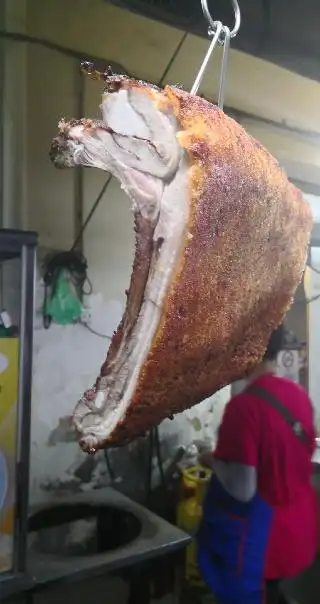 kuantan road market 林国祥烧腊烧肉 roasted pork