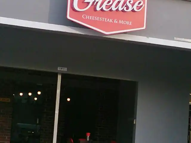 Grease Cheesesteak Food Photo 2