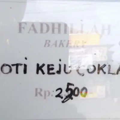 Fadilah Toko Roti & Donat