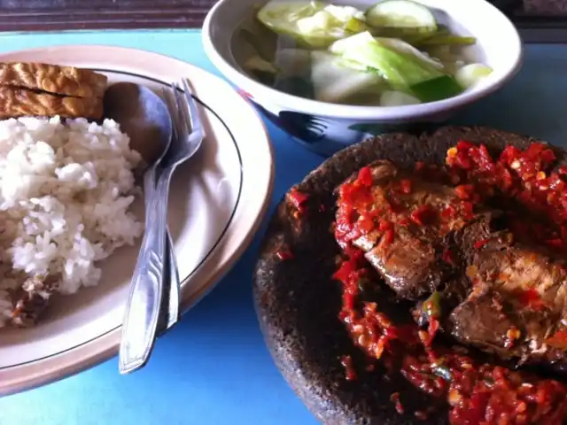 Gambar Makanan Pecak panggang kandang banteng 2