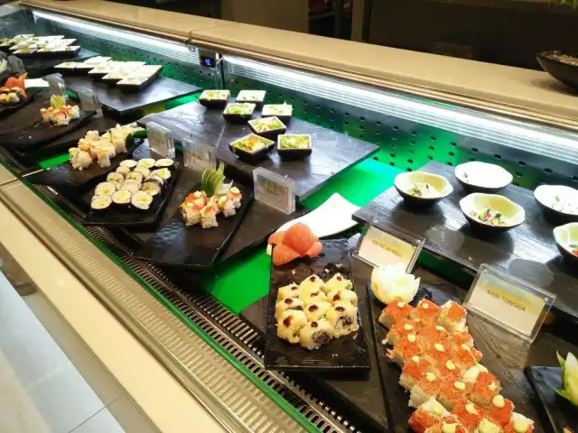 Four Seasons Buffet & Hotpot Food Photo 3