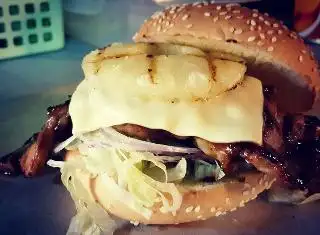 Fat Ritchie Burger Food Photo 1