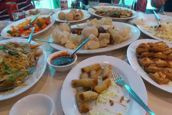 Jade Palace Restaurant Food Photo 1