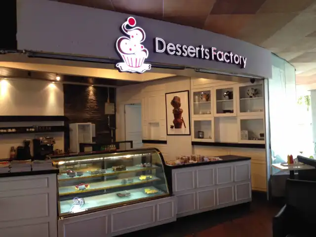 Gambar Makanan Desserts Factory 2