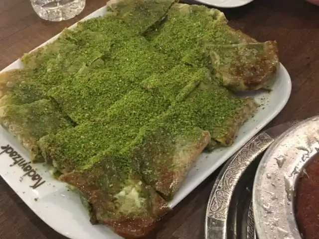 Kadayıfzade'nin yemek ve ambiyans fotoğrafları 24