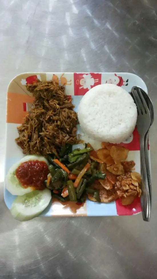 Gambar Makanan Nasi Empal Pengampon 12