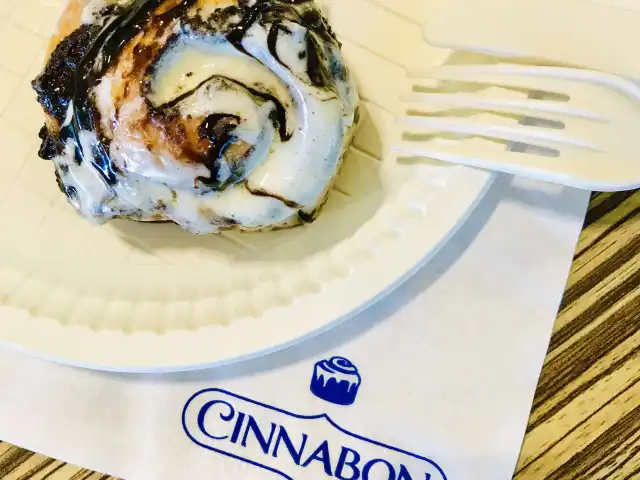 Cinnabon Food Photo 4