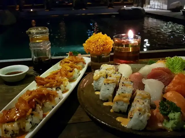 Gambar Makanan TERASI sushi & asian kitchen 1