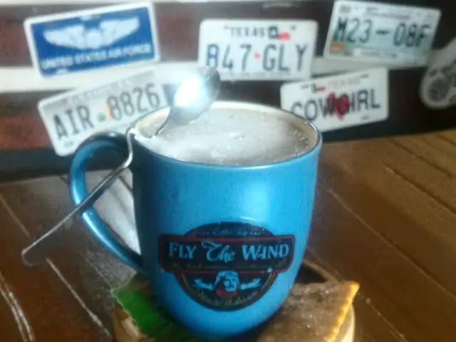 Gambar Makanan Fly The Wind Coffee 7