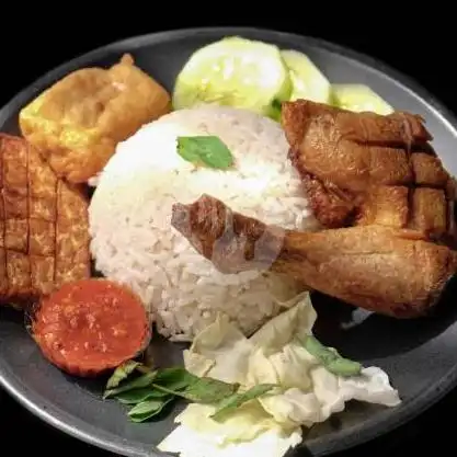 Gambar Makanan Ayam Lalapan Jumbo Bu-Siska, Banjarbaru 3
