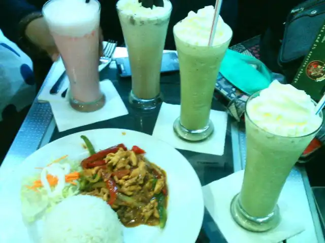 Gambar Makanan The Droids Coffe and Grill 11