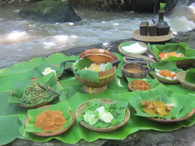 Gambar Makanan Balinese Organic Traditional Food and Culture Experience 2