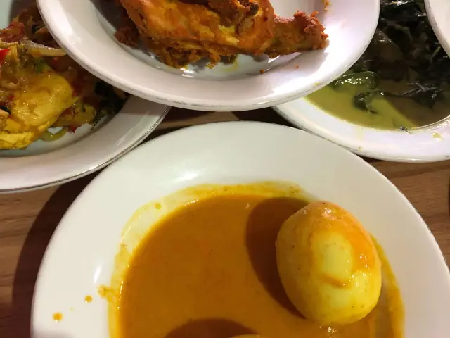 Gambar Makanan Restoran Sederhana 9