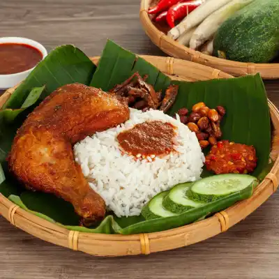 Dapur Kenit Nasi Ayam & Nasi Ayam Penyet