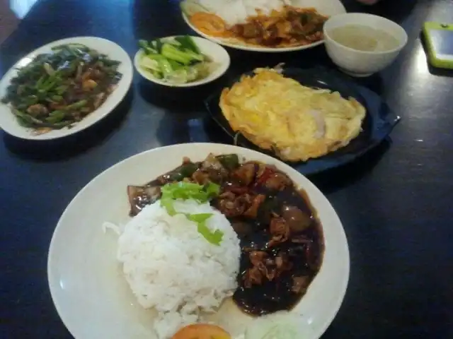Eastern Wishes Nanyang & Thai Restaurant Food Photo 11
