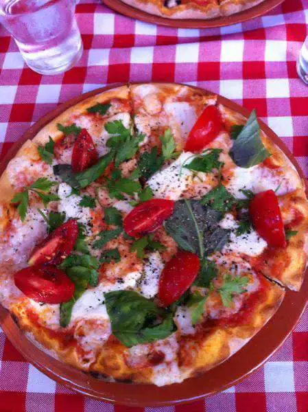 Pizano Pizzeria'nin yemek ve ambiyans fotoğrafları 61