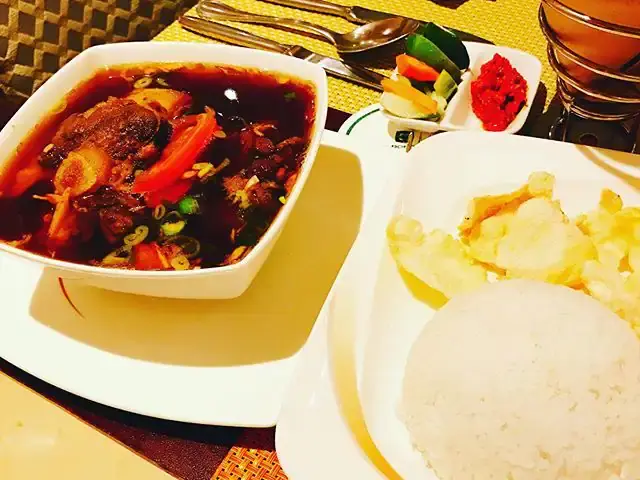 Gambar Makanan Sop Buntut Bogor 8