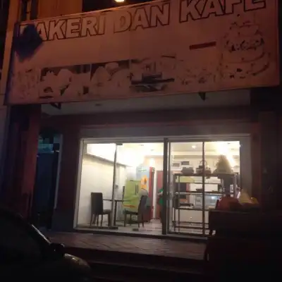 Bakeri Dan Kafe