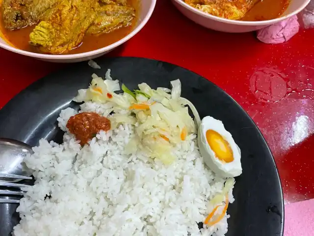 Restoren Asam Pedas Pokok Besar Food Photo 11