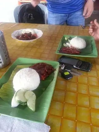 Restoran nasi lemak daun pisang Food Photo 3