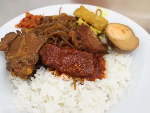 Gambar Makanan Depot Nasi Campur Pojok Tambak Bayan 5