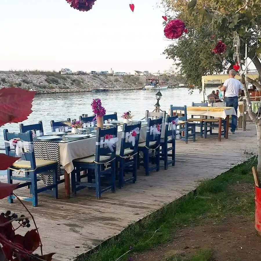 River Garden Restaurant Can-Turket Yatçılık