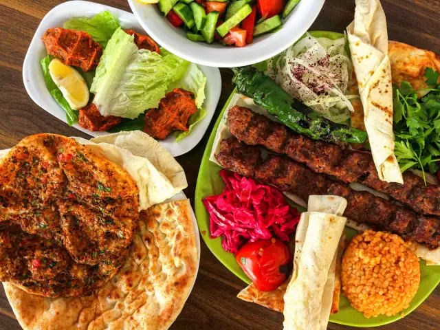 Altmışüç Urfa & Lahmacun & Kebap'nin yemek ve ambiyans fotoğrafları 1