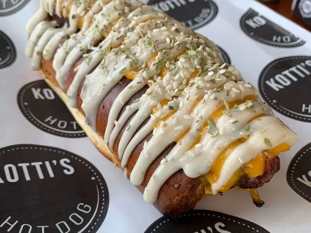 Kotti's Hot Dog'nin yemek ve ambiyans fotoğrafları 3