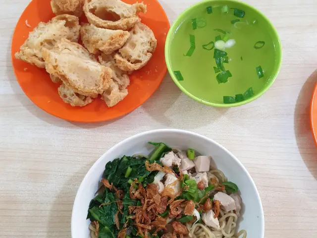 Gambar Makanan Bakmie Asiong Surabaya 2