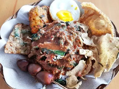 Nasi Pecel Madiun Auto Resto Cabang Cakra