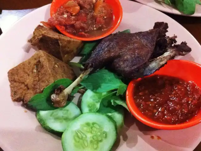 Gambar Makanan Bebek Goreng Pak Joko Putra 7