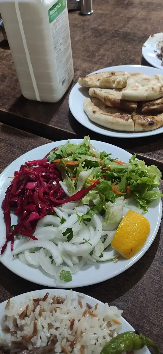 Tiryakioğlu Kebap'nin yemek ve ambiyans fotoğrafları 16