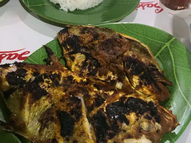 Gambar Makanan Ikan Bakar Pak Tarjo 12