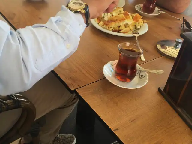 sarıyer börekçisi'nin yemek ve ambiyans fotoğrafları 2