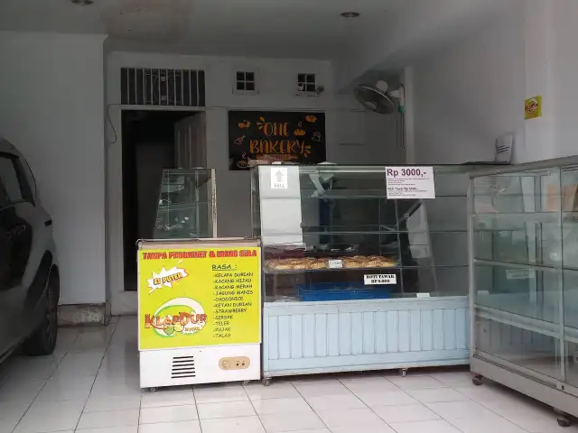 Gambar Makanan One Bakery 7