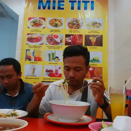 Gambar Makanan Mie Titi Panakkukang 19