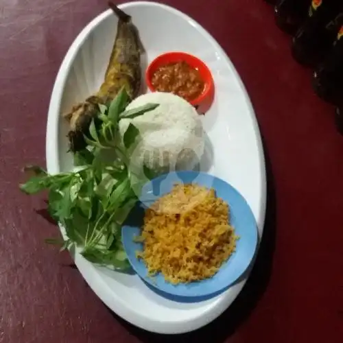 Gambar Makanan Warung Rindu Pecel Lele, Jl Tanah Merdeka 7