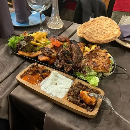 Turkish Cuisine'nin yemek ve ambiyans fotoğrafları 33