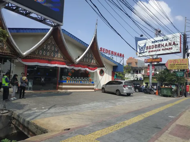 Gambar Makanan Restoran Sederhana 9