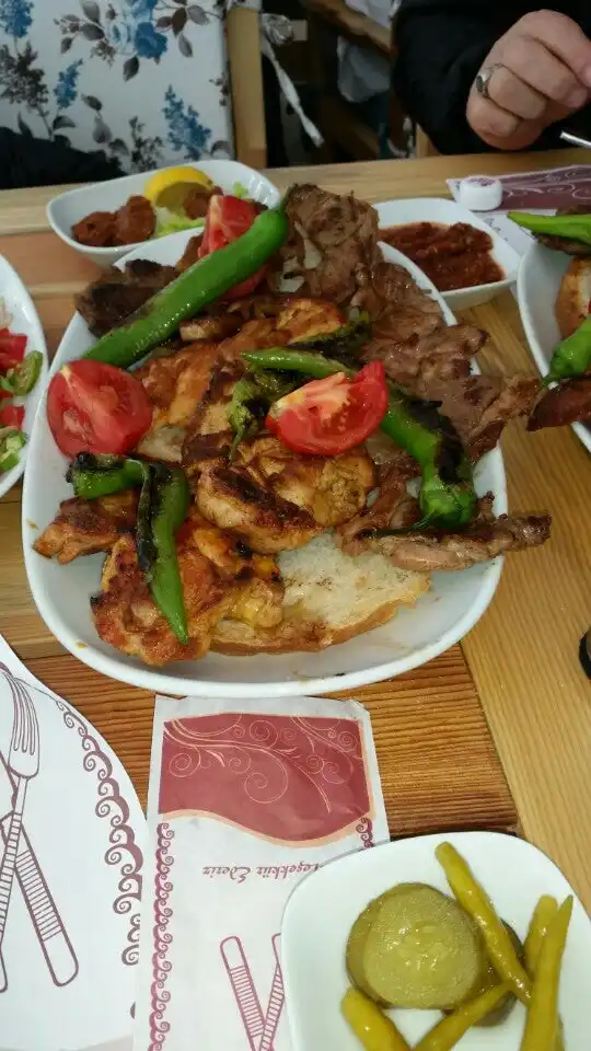 ORHAN'LA MANGAL KEYFİ'nin yemek ve ambiyans fotoğrafları 11