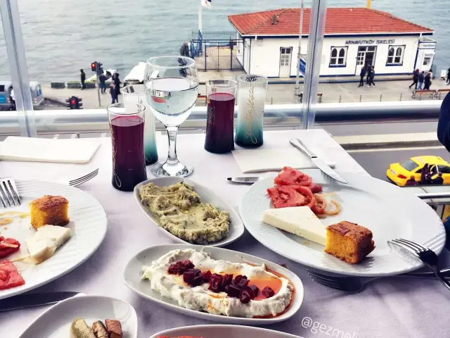 Arnavutköy Balıkçı İrfan'nin yemek ve ambiyans fotoğrafları 13