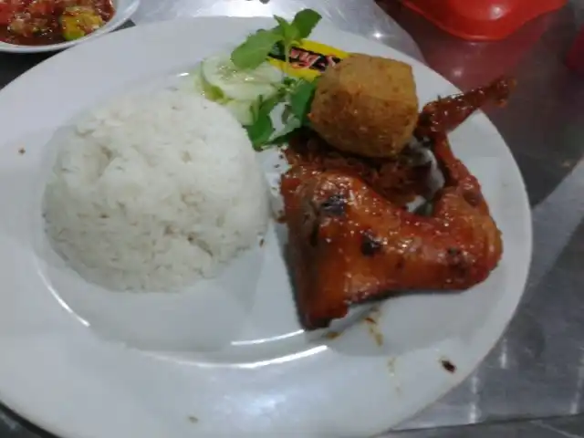 Gambar Makanan Ayam Bakar Wong Solo 15