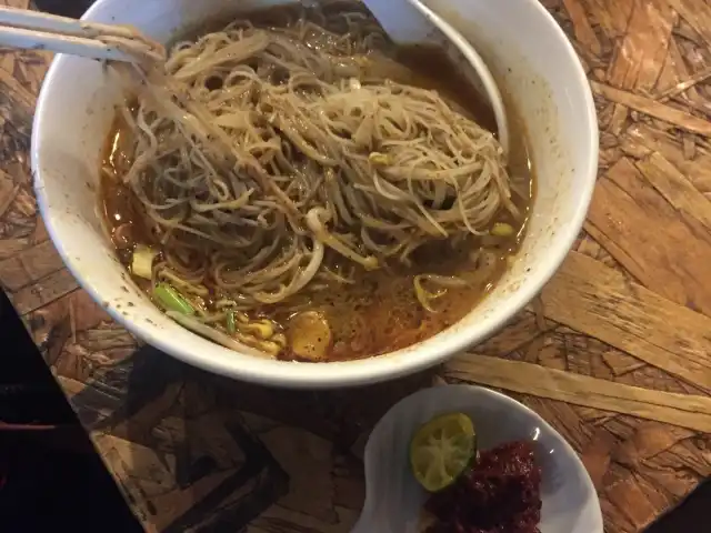 Laksa Sarawak Haji Noh Food Photo 5