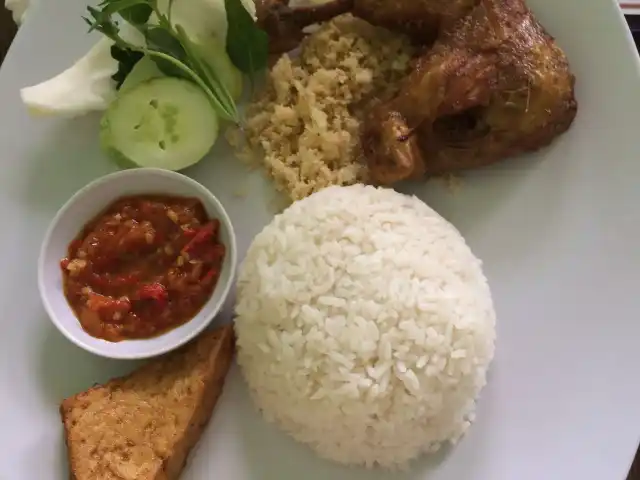 Gambar Makanan Bebek Goreng Duck Tale 9