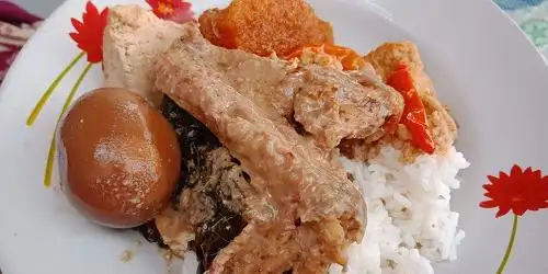 Gudeg Basah Mbak Ning, Brigjen Katamso