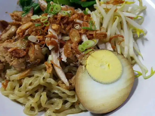 Gambar Makanan Mie Zhou 19