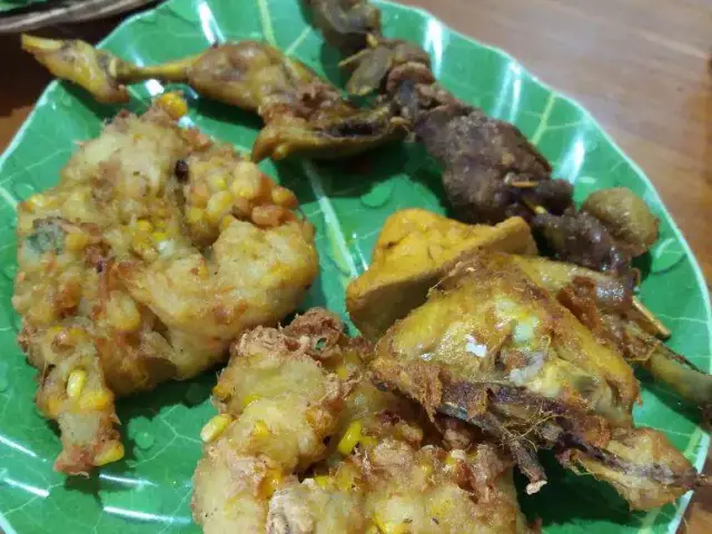 Gambar Makanan Ayam Goreng Aroma 3 20