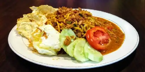 Mie Becek Si Dan, Padang